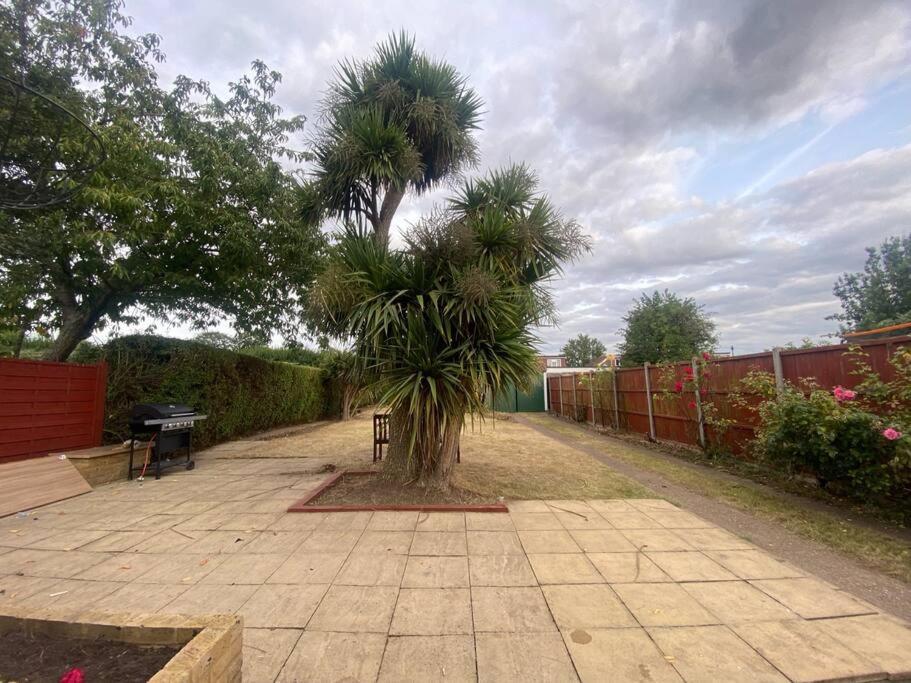 Dallas House - Easy Links To Lhr And London * Hayes (Greater London)